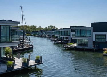 Vakantievilla in Zeeland aan het water - 17