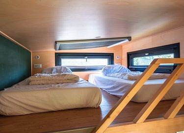 Atmospheric overnight stay in a tiny house - 9
