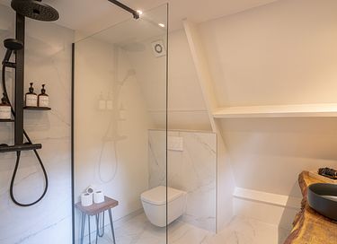 Romantisch boshuisje met ligbad  - 16