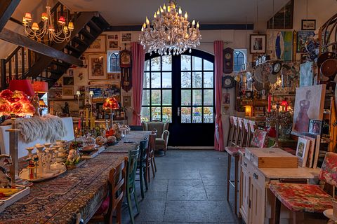A Colorful Stay in a Historical Farmhouse - 5