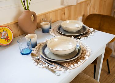 tiny house dans le style d'une roulotte - 12