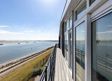 Penthouse on the beach with large balcony - 23