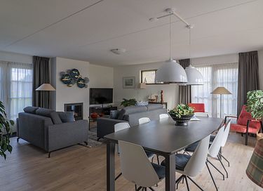 Spacious family home with wellness facilities - 44