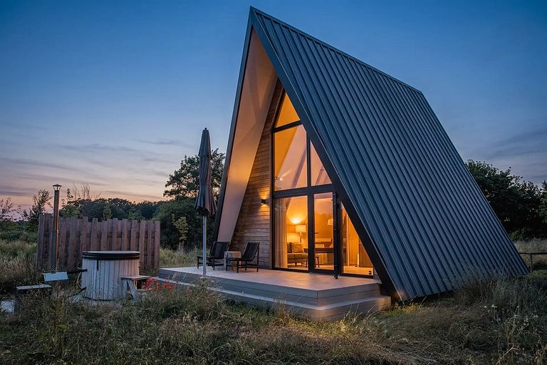 Unieke A-frame lodge met privé wellness - 1