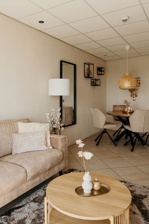 Spacious apartment suite with hot tub - 5
