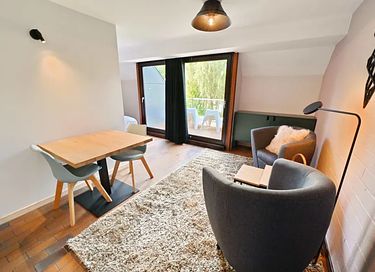 Knusse studio met uitzicht op een meer - 3