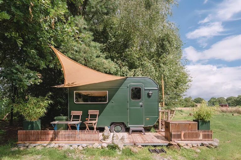 Sleeping in a vintage caravan (2p) - 1