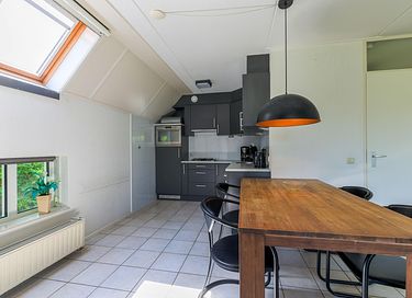 Ruime vakantiewoning aan viswater in Drenthe - 9