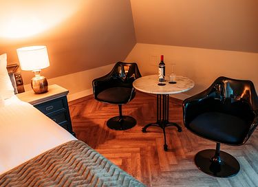 Suite avec baignoire spa dans un hôtel de charme - 6
