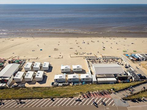 Charming cottage on the beach in Zandvoort - 2