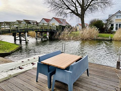 Attractive waterfront holiday home - 3