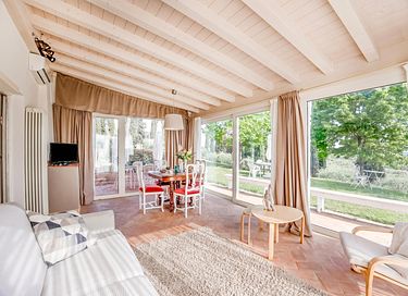 Vakantiehuis met een grote tuin en zwembad - 24