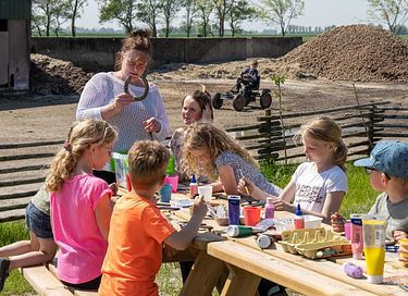 Glamping op een boerderij in Friesland - 6