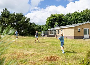 Ruime gezinsbungalow op Ameland, hond welkom