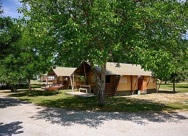 Tente glamping dans les Alpes françaises pour 6 personnes