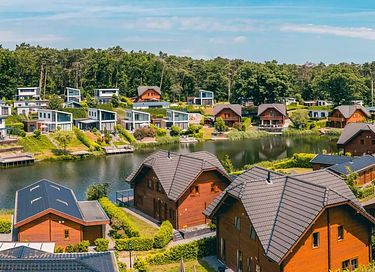 Luxe vakantiewoning bij een natuurplas - 8