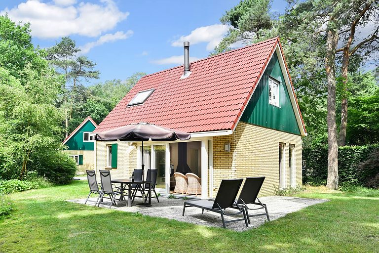 Freistehender 4-Personen-Bungalow mit Sauna - 1
