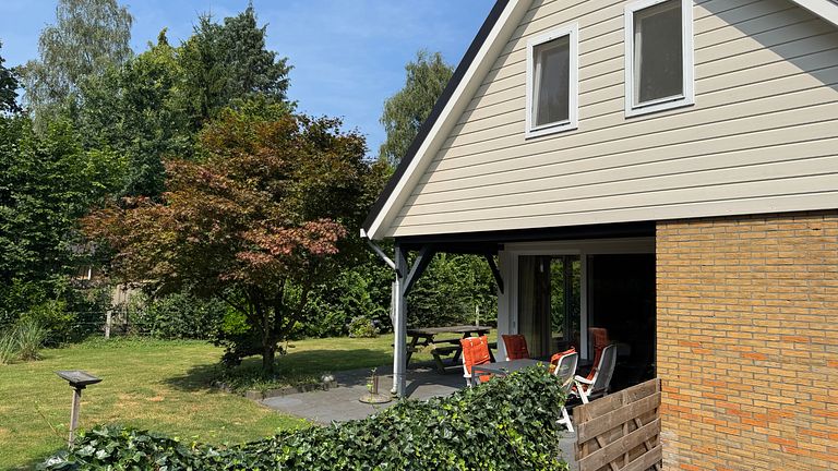 Vakantiehuis (6p) vlak bij Drentse bossen - 1