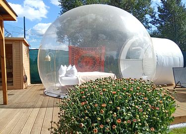 Romantische bubble tent met privé wellness - 11