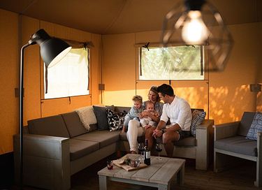 8-person safari tent on a nice campsite - 2