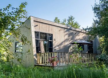 Tiny House in der Nähe eines Sees in Friesland - 4