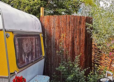 Retro B&B Caravan on a Small Island  - 20