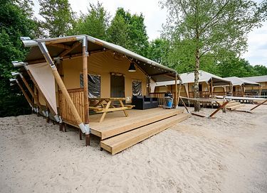 Tente glamping 6 personnes à la campagne