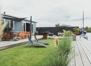 Luxe Tiny house met jacuzzi aan het water - 2