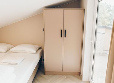 Logement de vacances à l'orée de la forêt avec espace bien-être - 33