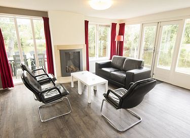 Vakantiehuis (12p) in bosrijke omgeving  - 3