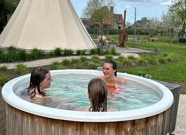 Cozy teepee for unique overnight stay - 14