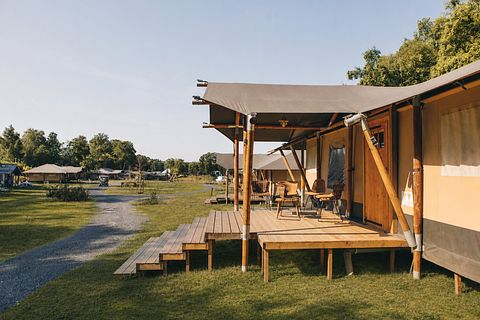 Luxury glamping tent (sleeps 6) at a charming vacation park - 2
