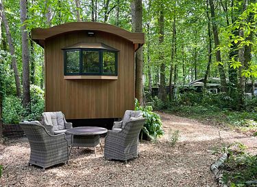 Roulotte tzigane en forêt près de Maastricht - 19