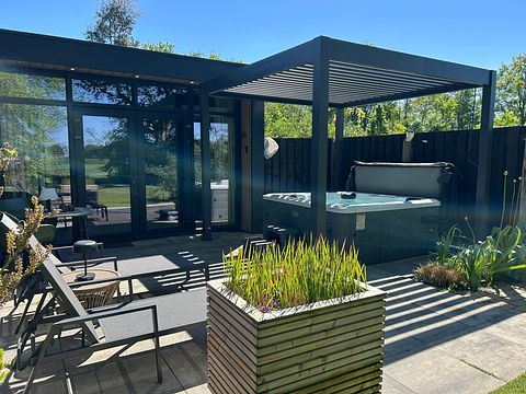 Wellness lodge with unobstructed view - 4