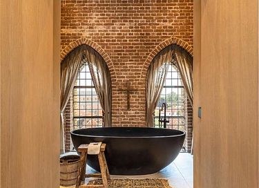 Spend the night in a romantic church tower - 13