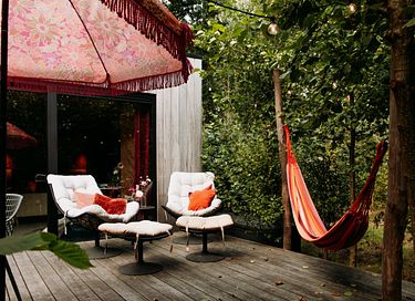 Maison dans la forêt avec jardin de bien-être privé