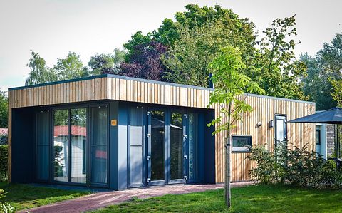 7 luxuriöse Lodges mit Whirlpool für bis zu 28 Personen - 3