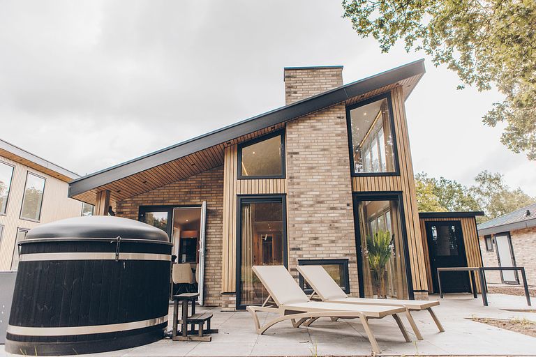 Logement de vacances à l'orée de la forêt avec espace bien-être - 1