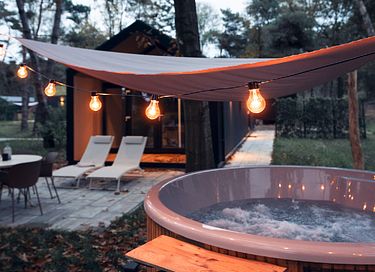 Boslodge met eigen hottub in Overijssel