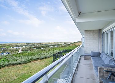 Modern apartment overlooking the dunes