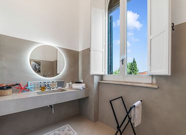 Vacation villa with private pool in Italy - 34