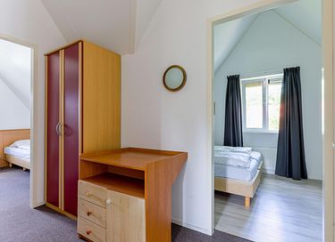 Ruime 8-persoons vakantiewoning aan het water - 14