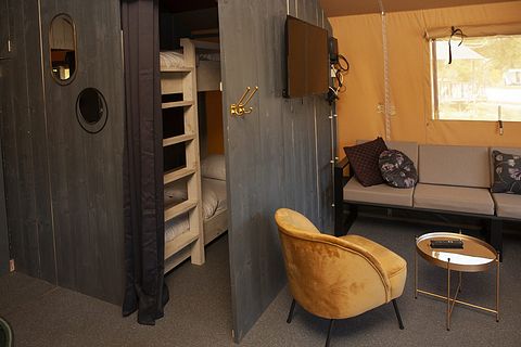 Safaritent voor 8 personen aan zwemvijver - 3