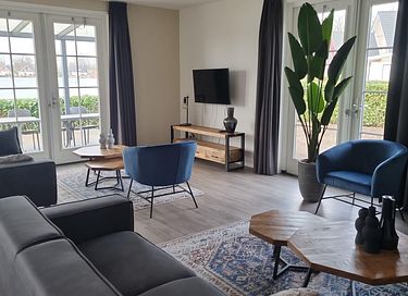 Freistehende Familienvilla (10p) mit großem Garten - 5