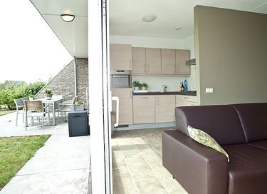 Vakantiewoning met tuin op waterrijk park - 3