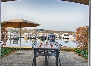 Appartement de vacances avec vue sur le port de plaisance