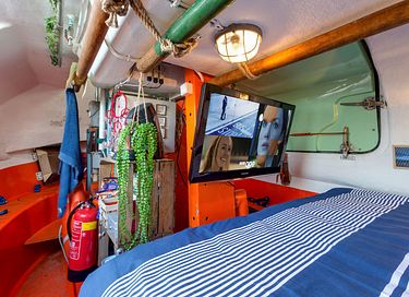 A unique water stay on a Lifeboat - 8