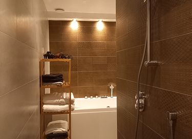 Superbe logement de vacances avec spa, sauna, jacuzzi - 20