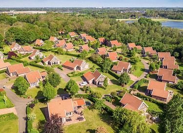 Familievakantiehuis aan een recreatieplas - 4
