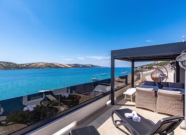 Spacious apartment with sea view and balcony - 6